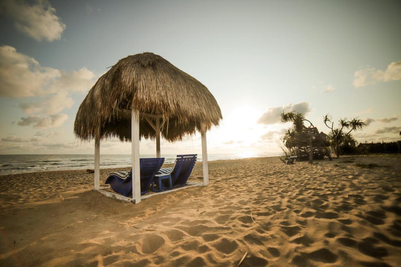 Amanta Beach Nilaveli Exteriör bild